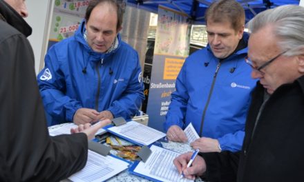 Volksinitiative „Straßenbau­beiträge abschaffen“: Bund der Steuerzahler NRW sammelt gemeinsam mit der IGGMG am <br>21. Februar von 10:00 bis 12:00 Uhr in Giesenkirchen weitere Unterschriften